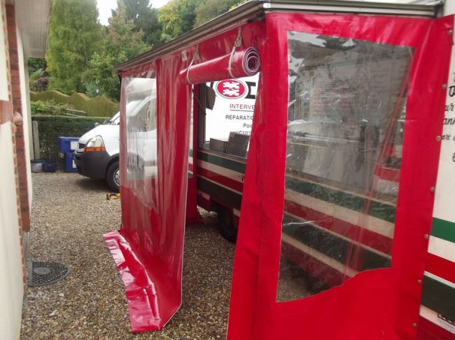 Bâche de commerce mobil